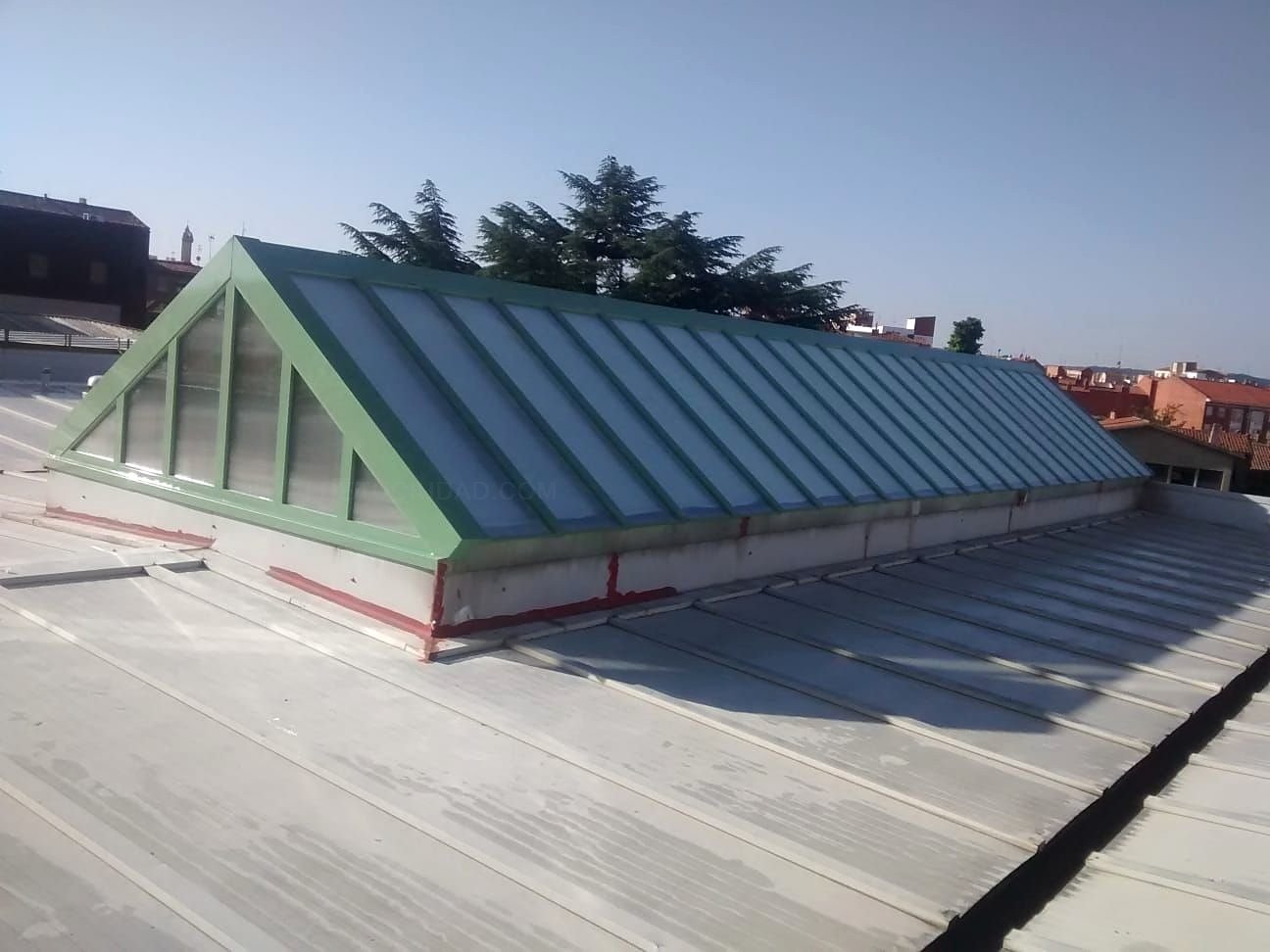 Trabajo de Carpinterías Metálicas Palentinas en Palencia